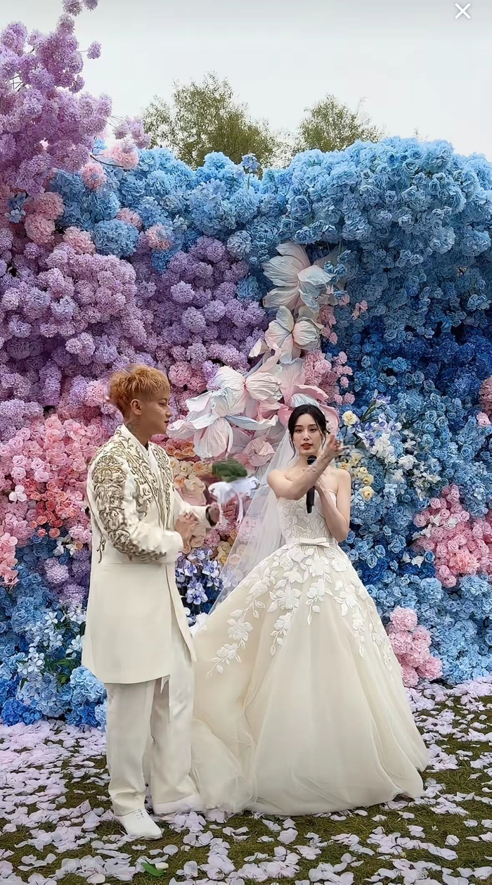  Dok. Weibo
