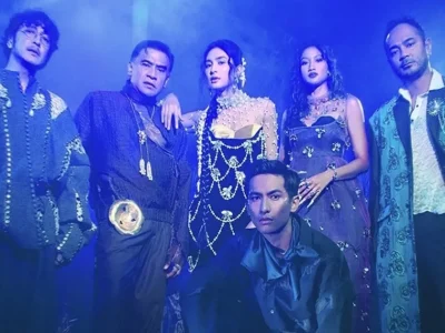 Jajaran pemain film ‘Abadi Nan Jaya’ (Foto: Instagram/netflixid)