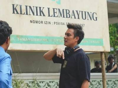 Baim Wong saat menjadi sutradara film 'Lembayung' (Foto: Instagram/baimwong)