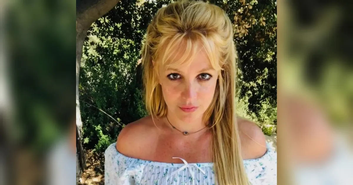 Bikin Khawatir Lagi, Britney Spears Menari dengan Kaki Diperban