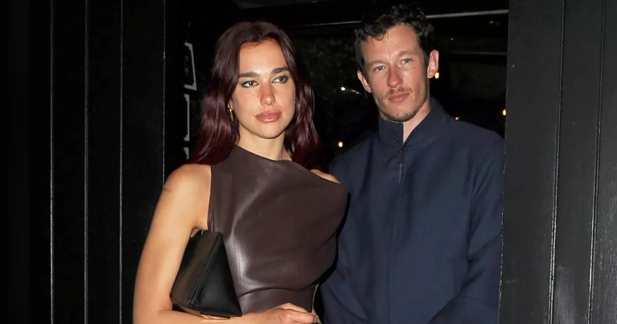 Bak Adegan Film, Callum Turner-Dua Lipa Bertemu saat Baca Buku
