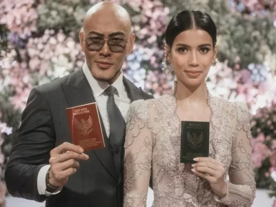 Deddy Corbuzier dan Sabrina Chairunnisa (Foto: Instagram/masterdeddycorbuzier)