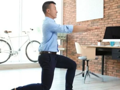 SEHAT: Olahraga ringan yang bisa dilakukan di sela jam kantor. Foto : NET