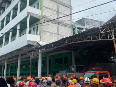 Bangunan asrama pondok pesantren ponpes Al Khoziny. Foto : Azharul Hakim/Nyata