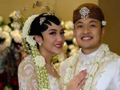 Foto pernikahan Putri Tanjung dan Guinandra Jatikusumo (Foto: Instagram/indohighsocial)
