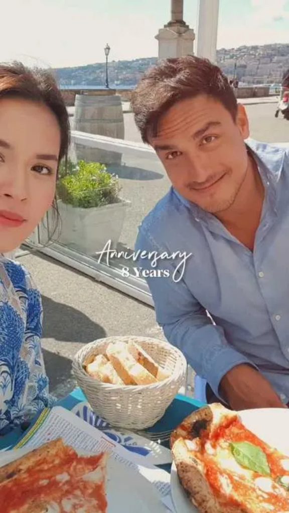 Makan siang romantis bersama (Foto: Instagram/hamishdw)