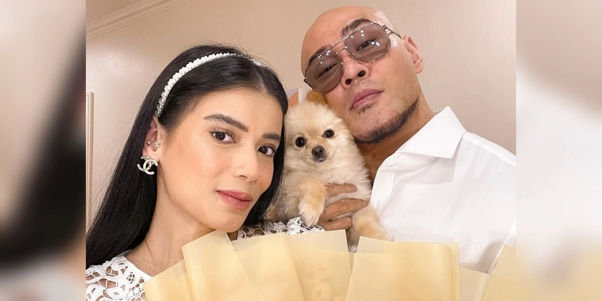 Deddy Corbuzier Tepis Isu Cerai, Sambut Kepulangan Sabrina dari Korea Selatan