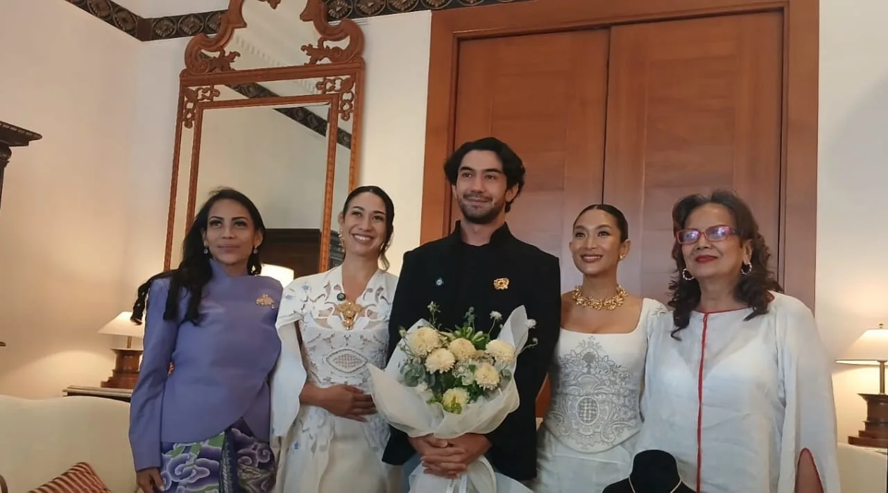 Maknai Dua Dekade Berkarier, Reza Rahadian Hadirkan Kontemplasi Diri dan Seni