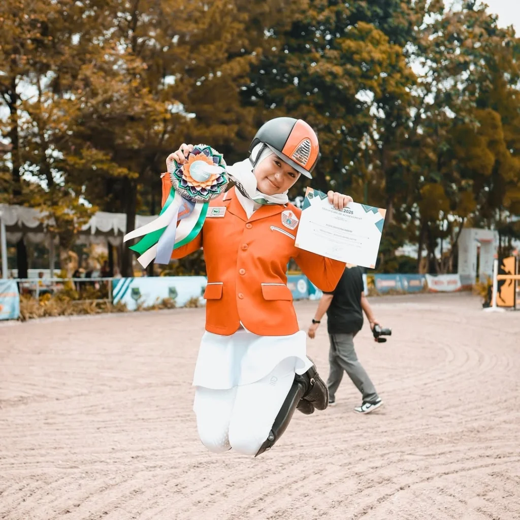 Putri pertama dari pasangan Irfan Hakim dan Della Sabrina Indah Putri. (Foto: Instagram/@aishakeem15)