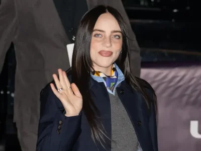 Billie Eilish menghadiri WSJ Magazine Innovator Awards 2025. Foto: Dok. Gilbert Carrasquillo/Teen Vogue