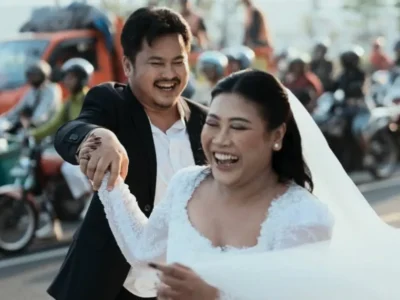 Boiyen dan calon suaminya, Rully Anggi Akbar. Foto: Dok. Instagram @rezaprabowophoto