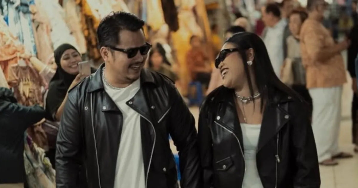 Kisah Pilu Hidup Boiyen yang Kini Dinikahi Brondong Lulusan S3