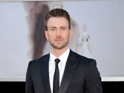Chris Evans digosipkan selingkuh. Foto : Kevin Mazur/WireImage