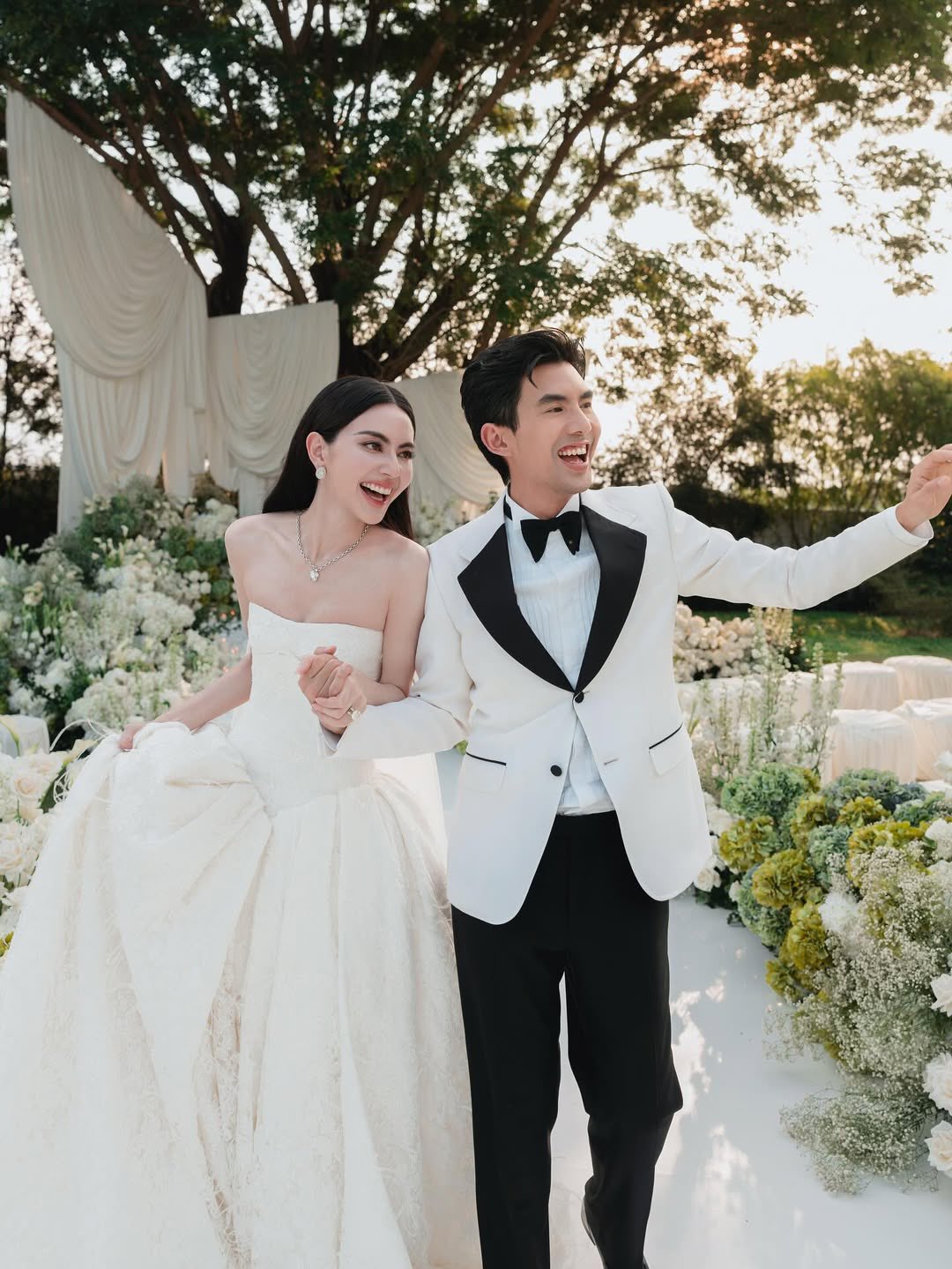Davika Hoorne dan Ter Chantavit Menikah. Foto: Dok. Instagram @davikah