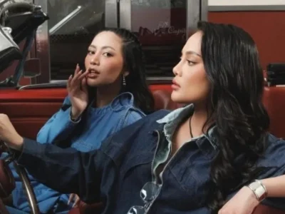 SALING SUPPORT: Erika Carlina dan Rachel Vennya. (Foto: Instagram/rachelvennya)