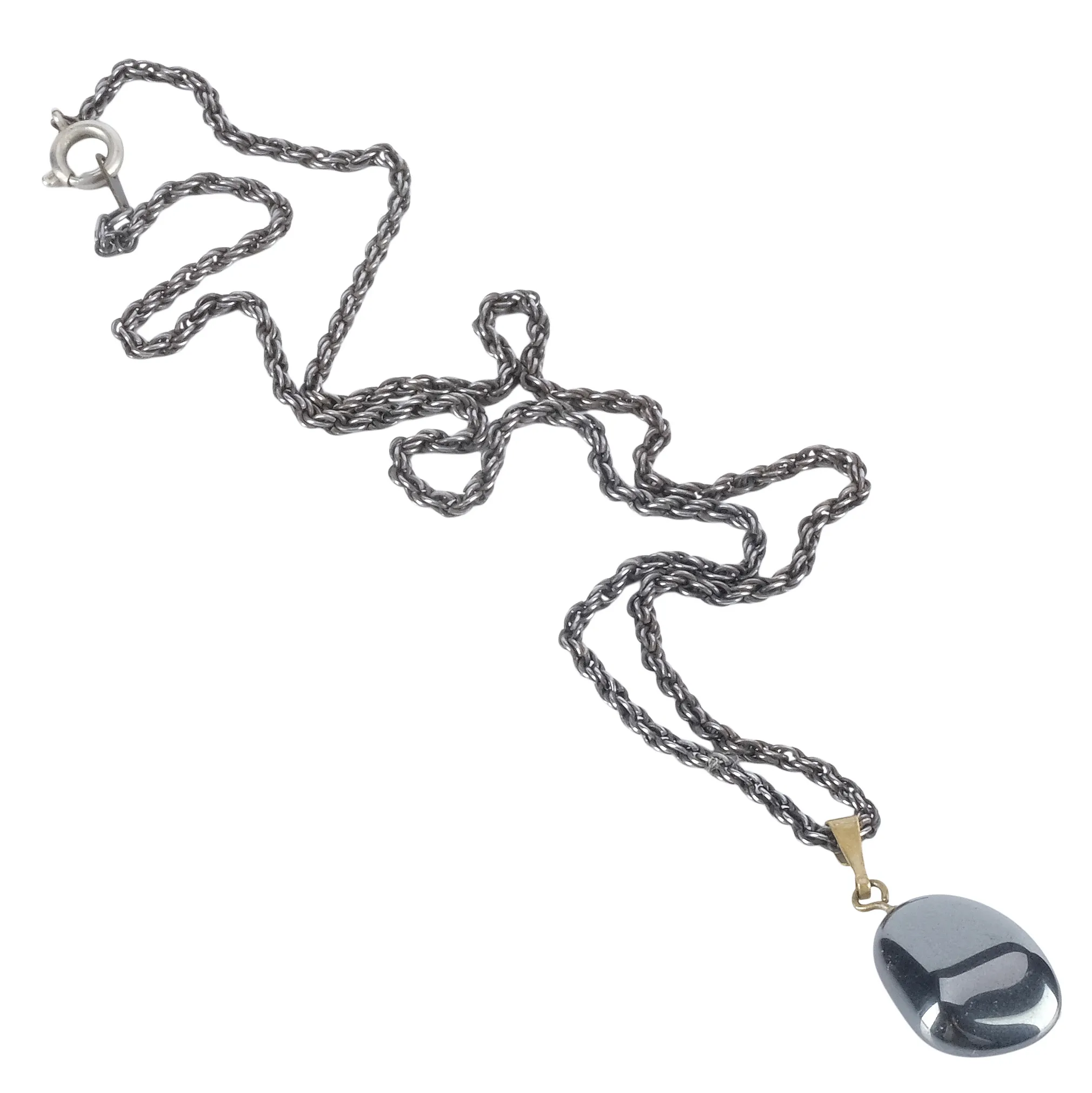 Kalung yang diberikan Dawson kepada Joey. Foto: Dok. People