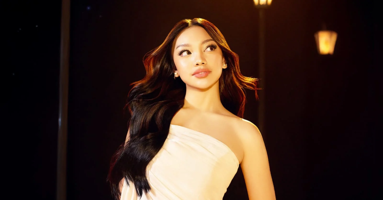 Naura Ayu Ungkap Kegelisahan di Single Terbaru ‘Lampu Jalan’