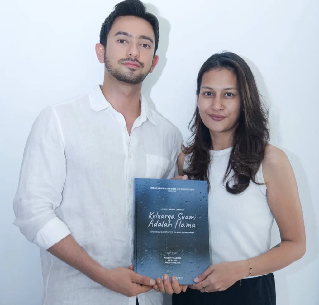 Omar Daniel dan Raihaanun membintangi film 'Keluarga Suami adalah Hama' garapan Anggy Umbara. (Foto: Dok. Umbara Brothers)