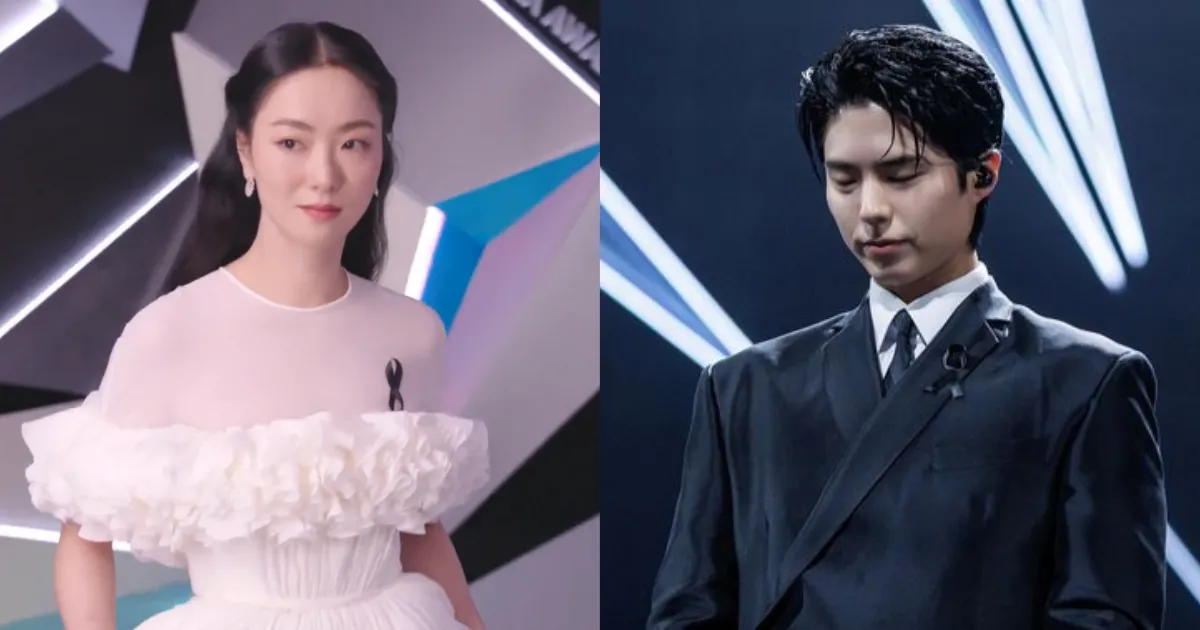 Jeon Yeo Been dan Park Bo Gum memakai pita hitam. Foto: Dok. Mnet