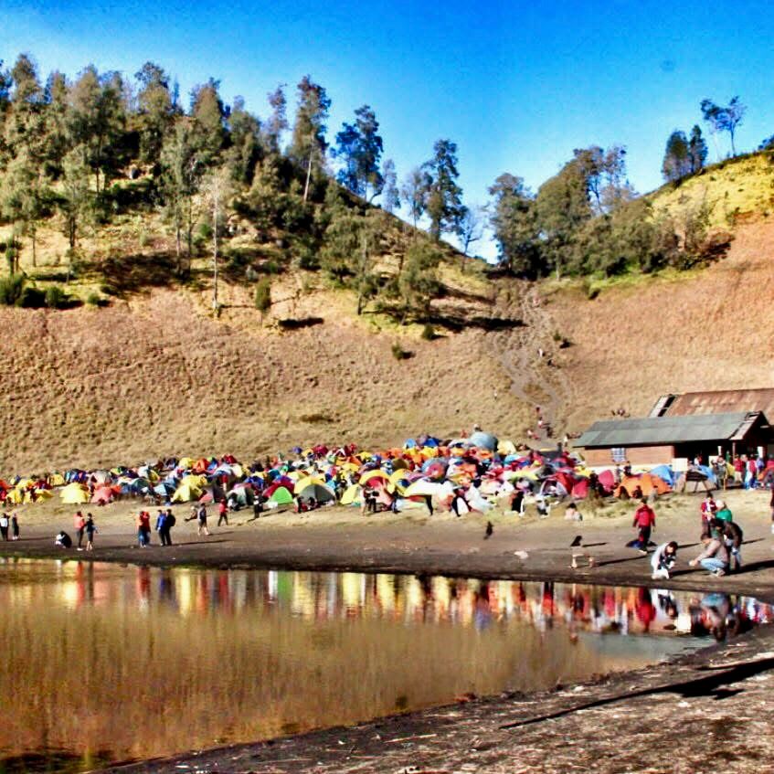 Area camping para pendaki. Foto: Dok. Iva/Nyata