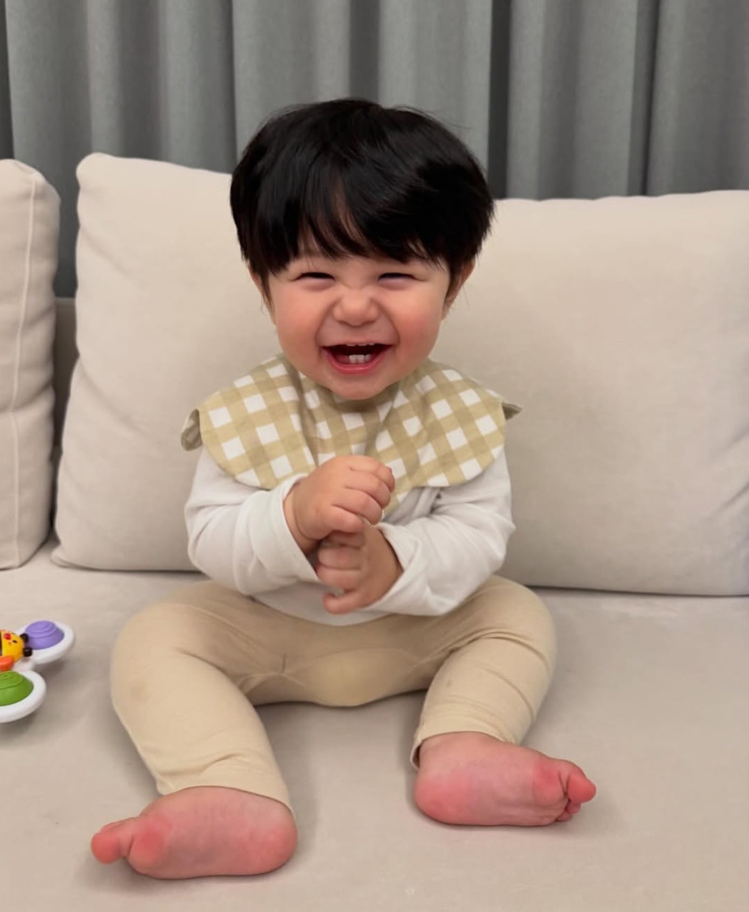 Haru, si bayi dengan 'rambut singa'. Foto: Dok. Instagram @hiraisaya9988