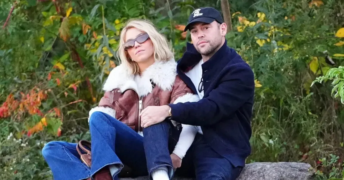 Makin Mesra, Sydney Sweeney dan Scooter Braun Terciduk Ciuman