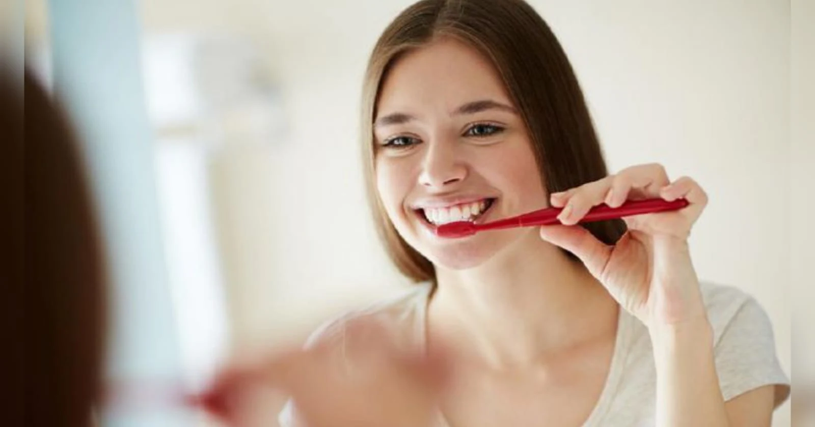 Tanpa Disadari Kebiasaan Sepele ini Bikin Gigi Kuning