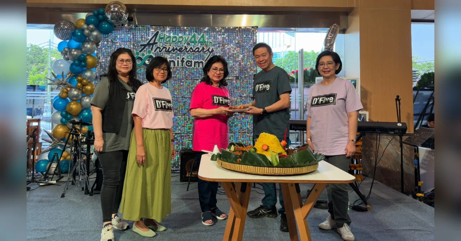 Unifam Rayakan HUT ke-44: Gaungkan Semangat ‘Coll4bor4ction’