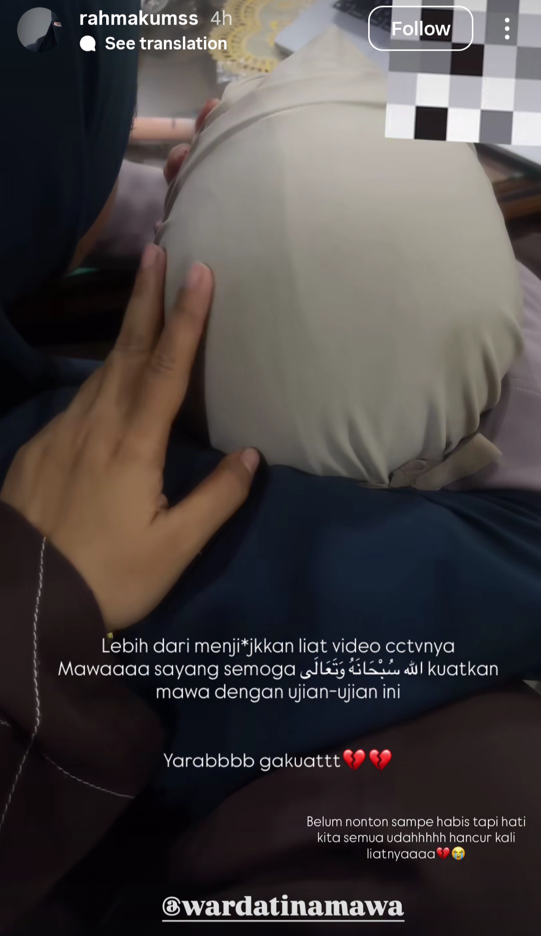 Mawa menangis mengetahui suaminya menikah siri dengan Inara Rusli. Foto: Dok. Instagram @rahmakumss