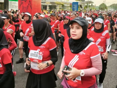 Woman Warrior Run 2025 berlangsung di Citraland Surabaya pada Minggu (9/11/2025), (Foto: Rafi Kurnia/Nyata)