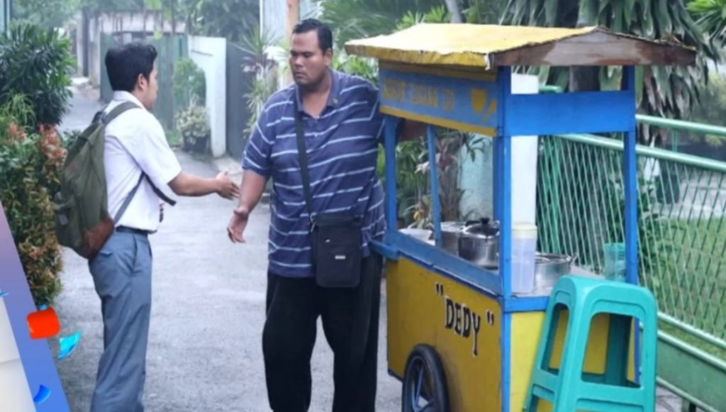 Menjadi penjual gerobakan (Foto: Dok. Istimewa)