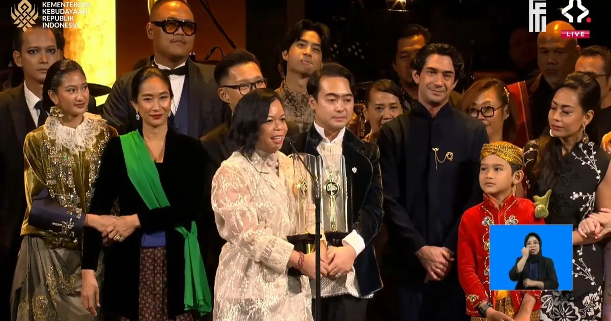 Film Debut Penyutradaraan Reza Rahadian, ‘Pangku’ Borong 4 Piala Citra FFI 2025