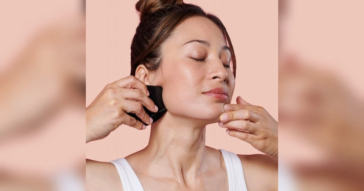 Cara Tepat Pijat Gua Sha, Rahasia Kecantikan ala Tiongkok Biar Wajah Kencang