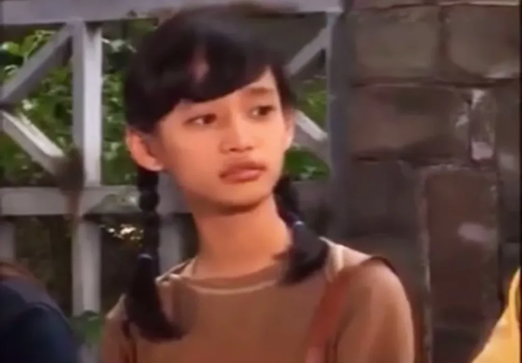 Sebagai Yuyun di sitkom ‘Kejar Kusnadi’ (Foto: Instagram/mommy_starla)