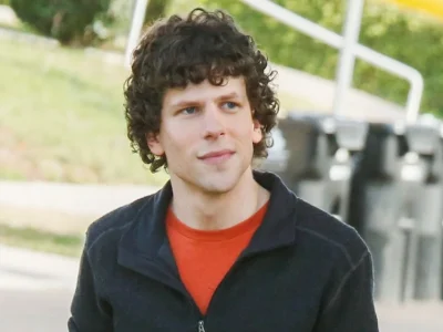 Jesse Eisenberg (Foto: X/DiscussingFilm)