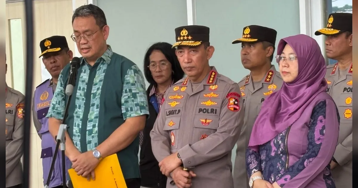 Kunjungan Kapolri dan KPAI ke Korban Insiden SMA Negeri 72 Jakarta