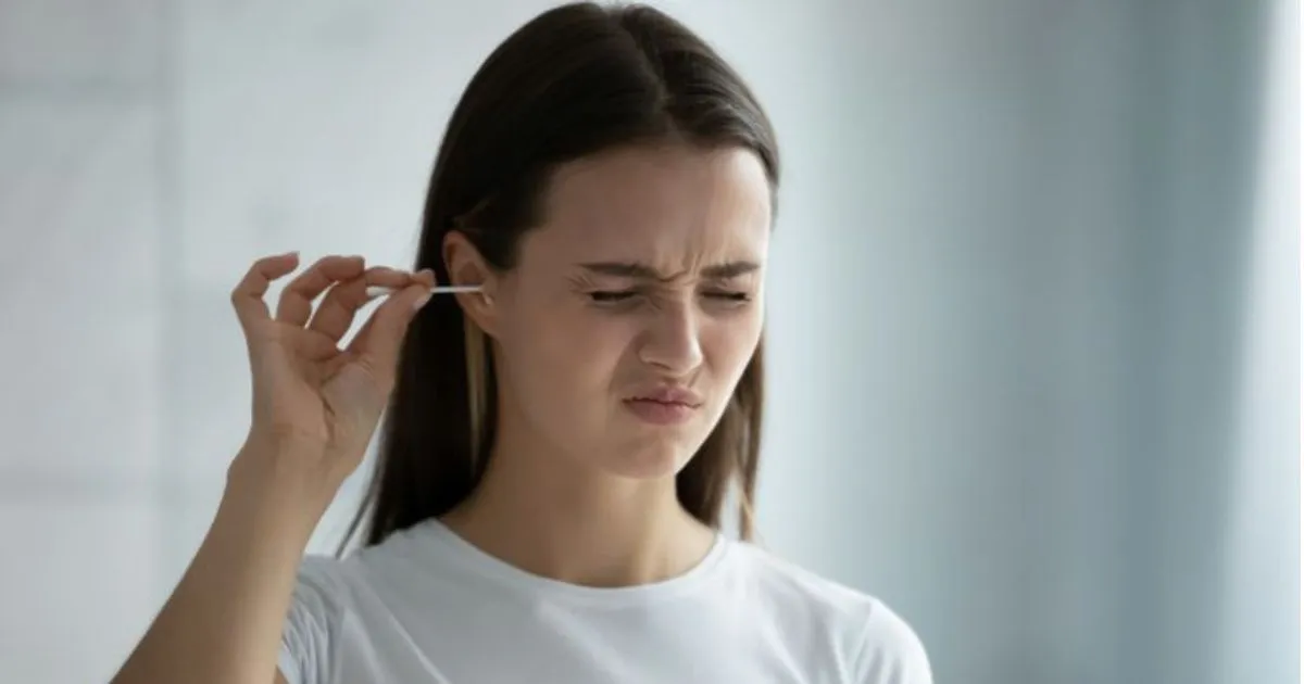 Muncul Sensasi Enak saat Mengorek Telinga, Ini Penyebabnya