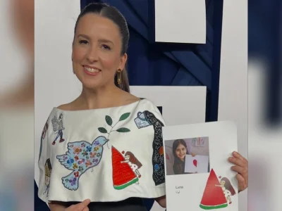 Ms Rachel mengenakan gaun lukisan anak Palestina (Foto: Instagram/msrachelforlittles)