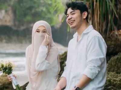 MENIKAH: Fiki Naki dan Tinandrose. (Foto: TikTok)