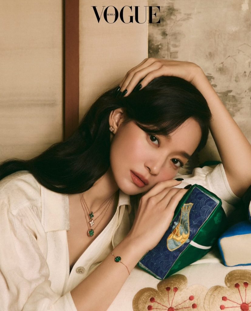 Saat menjadi model majalah Vogue dan brand mewah Louis Vuitton (Foto: Instagram/Illusomina)