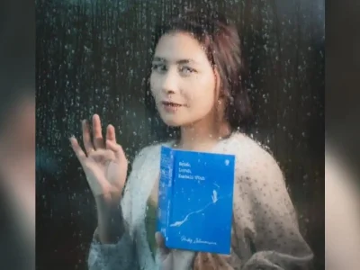 Prilly Latuconsina rilis buku terbaru. (Foto: Dok. Pri)