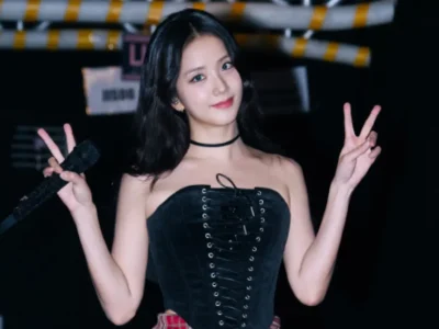 Jisoo BLACKPINK berbagi tips menjaga kesehatan mental. Foto: Dok. Weibo