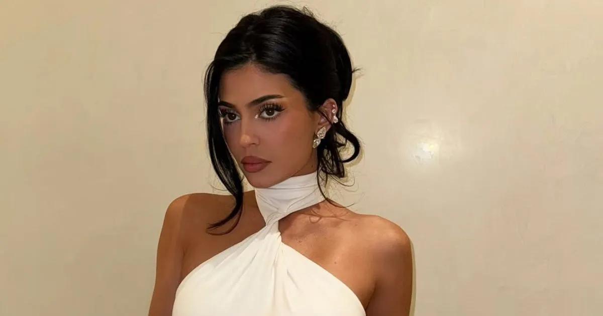 Bertahun-tahun, Kylie Jenner Alami Sakit Punggung Usai Melahirkan