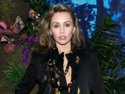 Penyanyi Miley Cyrus fobia kertas. Foto: Dok. Instagram @mileycyrus