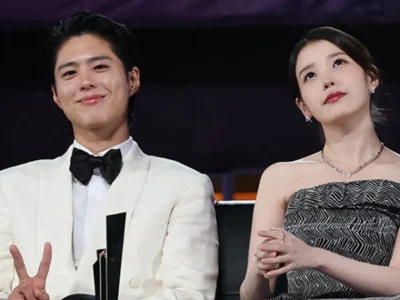Park Bo Gum bersama IU di Asia Artist Awards 2025. Foto: Dok. Starnews